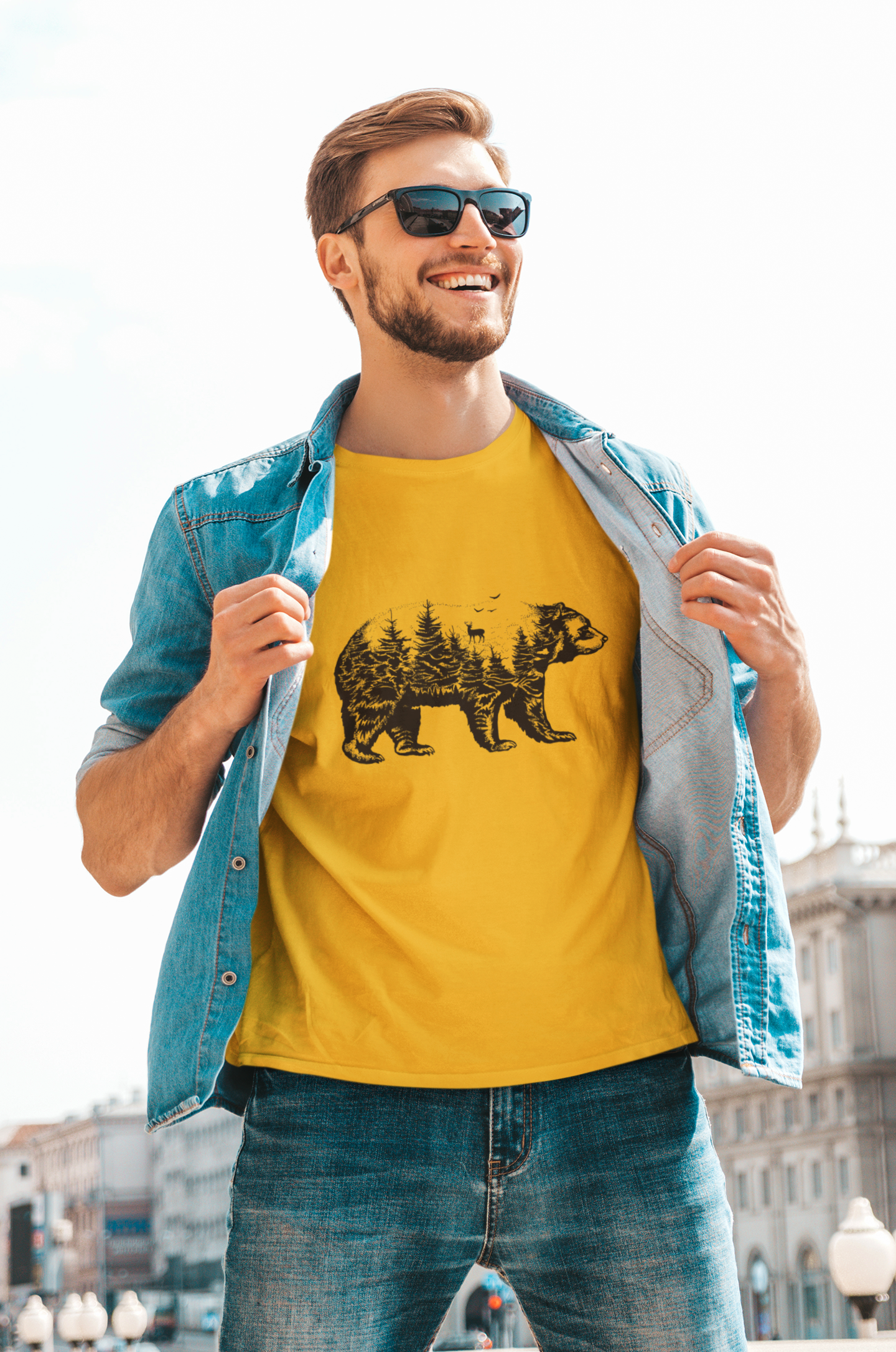 Bear Silhouette - Trendy T-Shirt